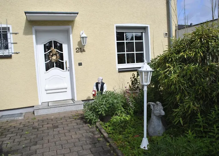 Gemuetliche Im Einfamilienhaus * Köln