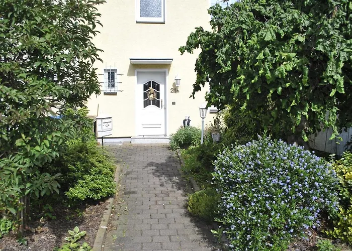 Lägenhet Gemuetliche Im Einfamilienhaus Köln