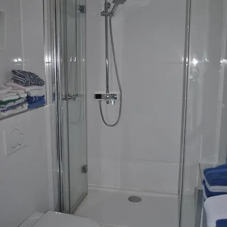 Gemütliche Im Einfamilienhaus *