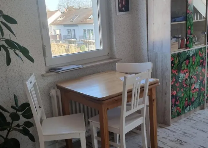 아파트 Gemuetliche Im Einfamilienhaus *